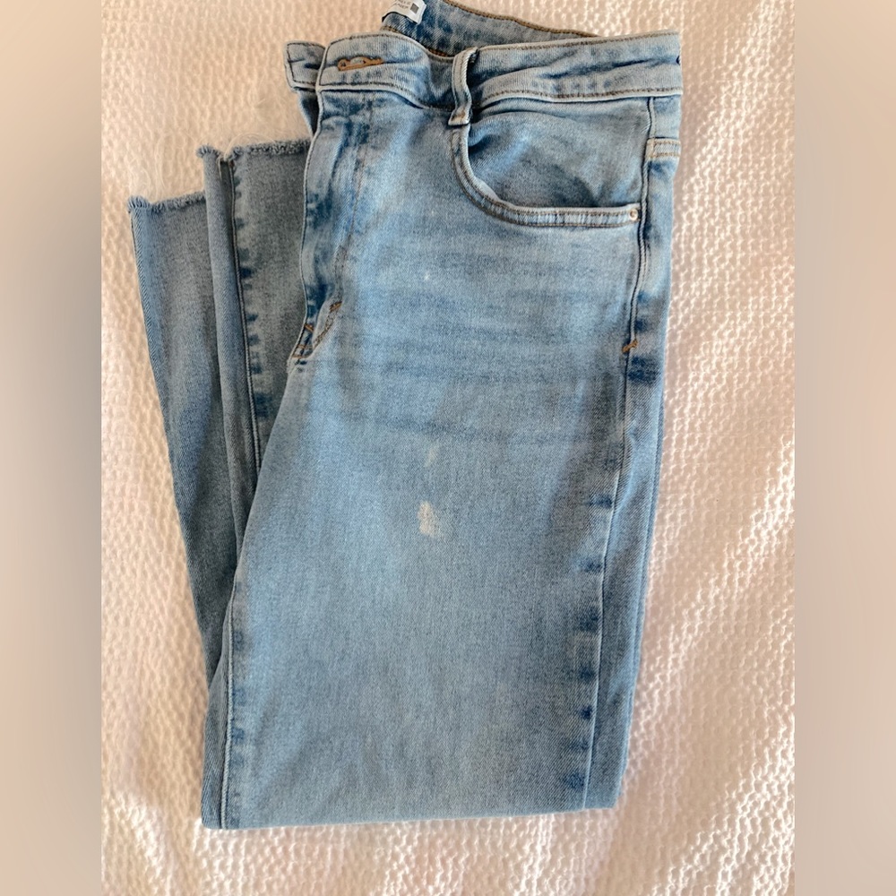 Straight leg, ZARA jeans, raw hem size 10
